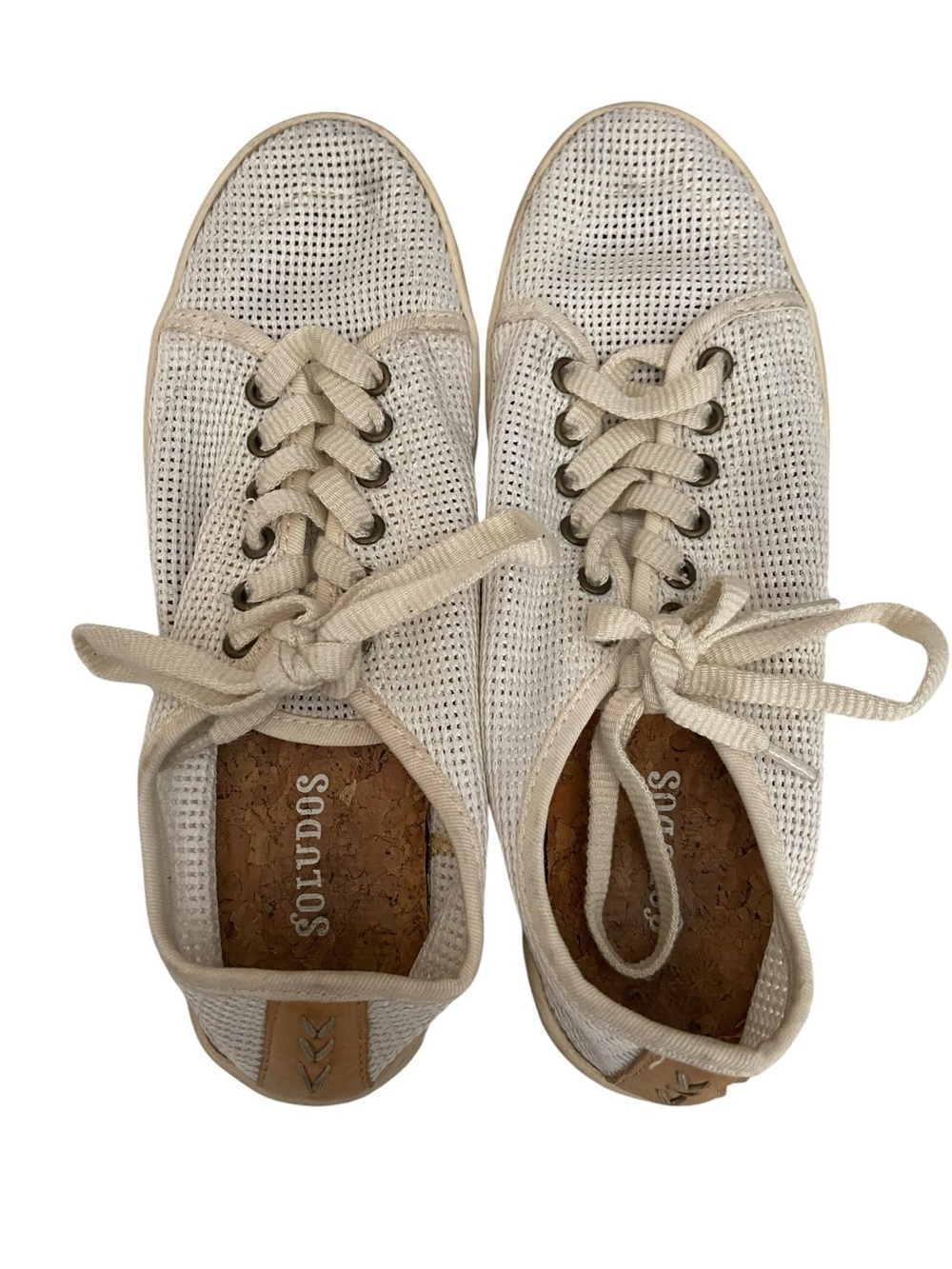 SALUDOS WHITE MESH SNEAKERS SIZE 6.5